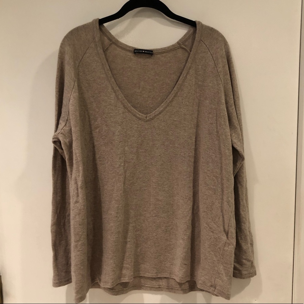 Brandy Melville Oversized Lightweight Sweater Top